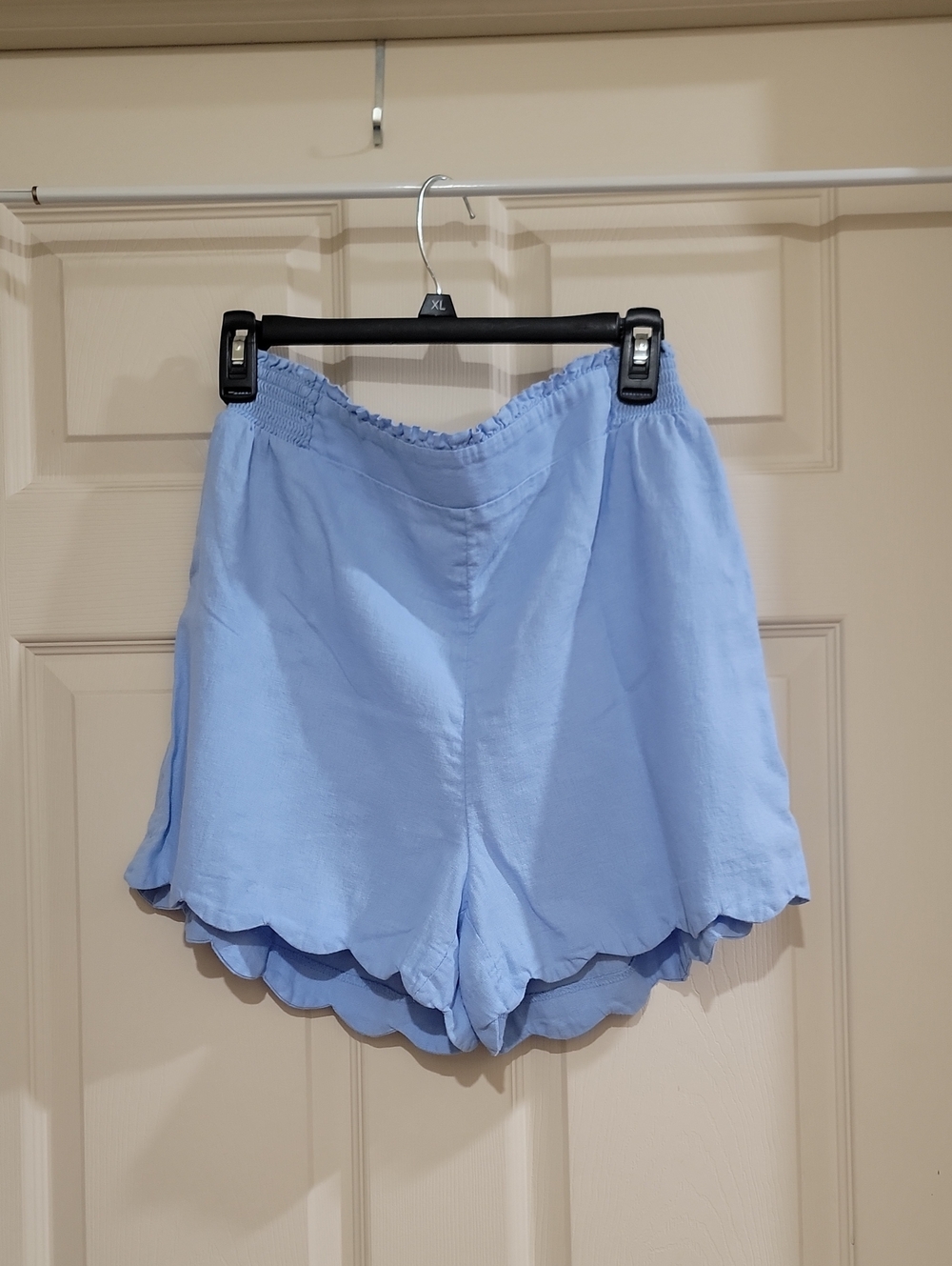 LC Lauren Conrad Light Blue Scalloped Hem Shorts